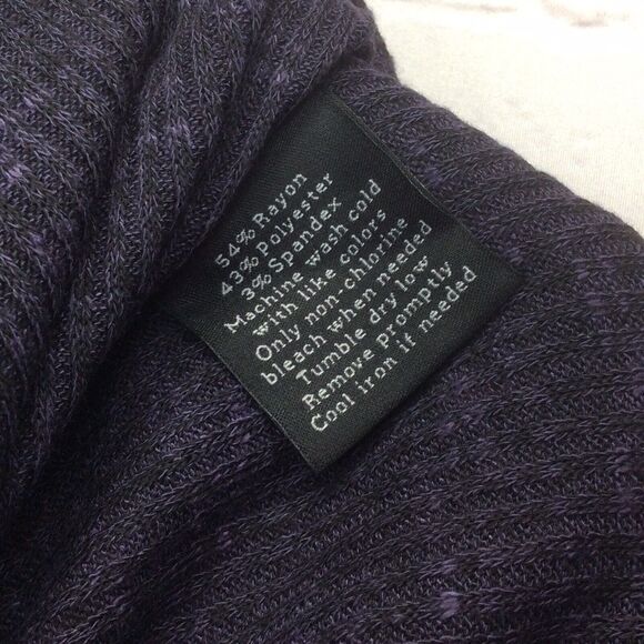 Rock & Republic Faux Wrap Top Women’s Size M Villan Violet Long Sleeve V-Neck - Picture 4 of 5